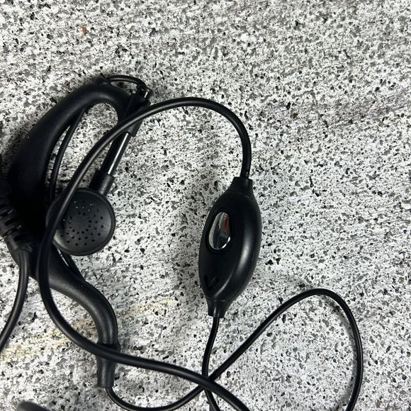 NEW One Ear Over The Earbuds with Microphone Push to Talk (2 pack) earbuds - Picture 4 of 5